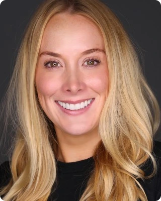 Headshot of Alli Manning, COO at Challenger Inc, featured in a testimonial highlighting their experience with BoogieBoard GeoAware territory optimization